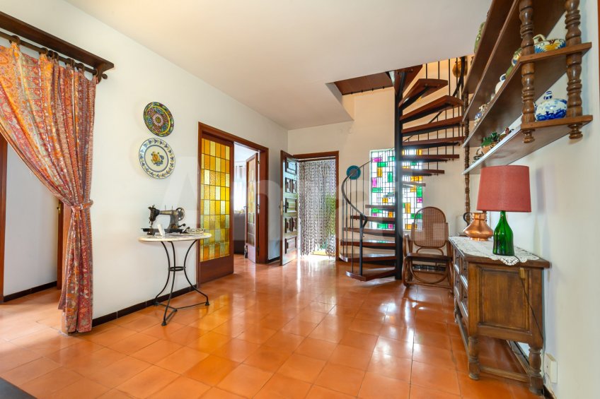 Casa amb gran terreny, i vistes a Mas Roig -5