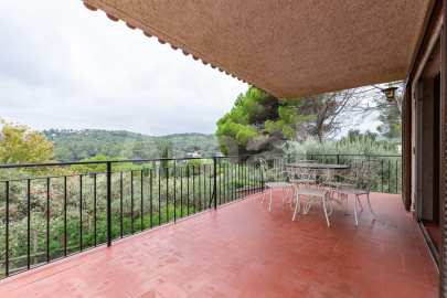 Casa amb gran terreny, i vistes a Mas Roig -26
