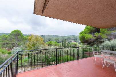 Casa amb gran terreny, i vistes a Mas Roig -27