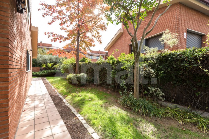 Fantástica casa pareada en Mirasol -15