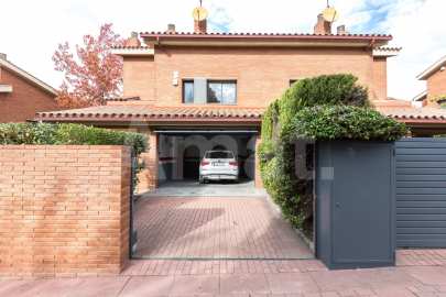 Fantástica casa pareada en Mirasol -9